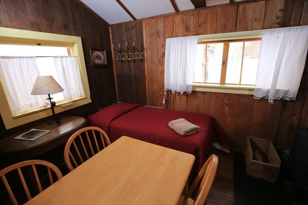 The Cabins At Historic Columbine Clark 外观 照片