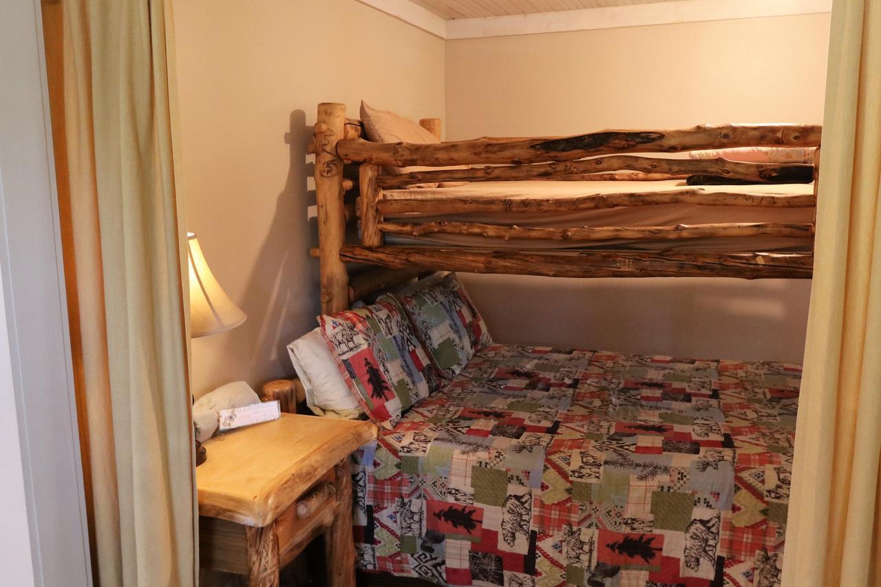 The Cabins At Historic Columbine Clark 外观 照片